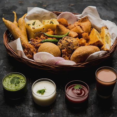 Oyo Flagship Krishna Regency Near Chaudhary Charan Singh International Airport Hotel Bijnaur Luaran gambar